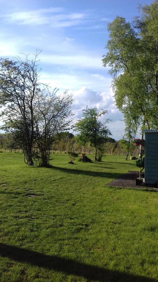 Hopgarden Glamping Luxury Shepherds Huts Wadhurst Exterior photo